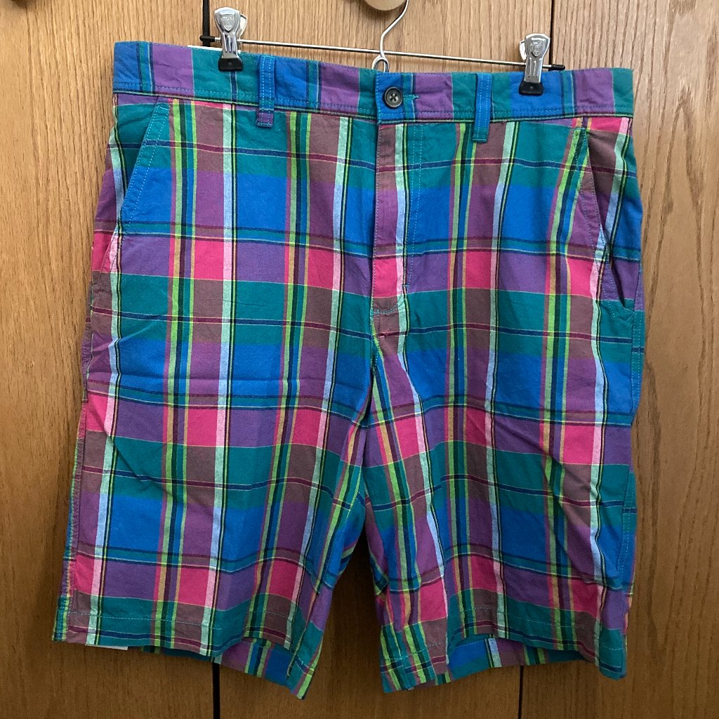 Brand New Izod Multicolor Plaid Mens Shorts  33
